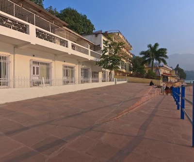 Hotel Sri Ganga